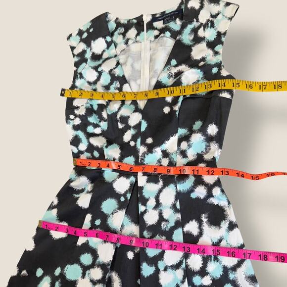 French Connection Abstract Dots Sleeveless V Neck Fit & Flare Mini Dress Size 0 - Picture 10 of 12